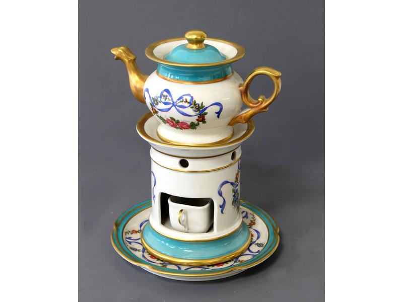 TISANIÈRE en porcelaine émaillée polychrome...