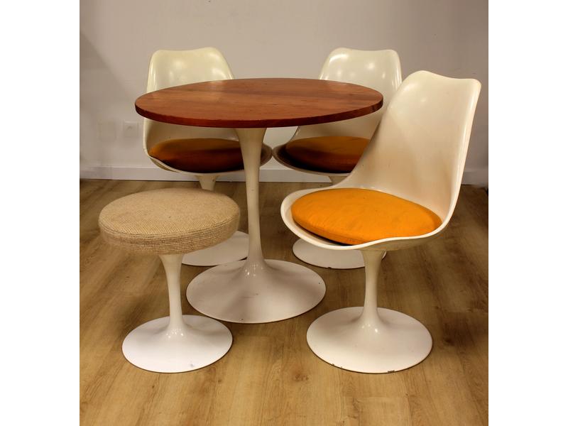 Eero SAARINEN pour KNOLL INTERNATIONAL é...
