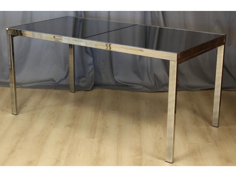 TABLE rectangulaire à piétement chromé, plateau...