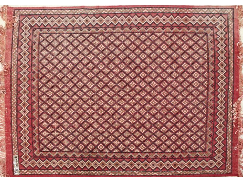 TAPIS de salon en laine à décor géométrique...