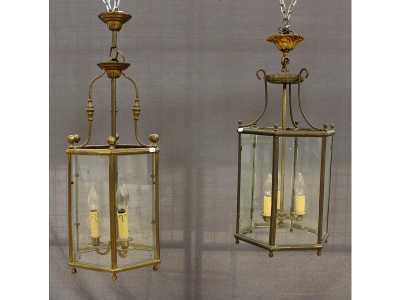 DEUX LANTERNES pouvant former paire, de forme...
