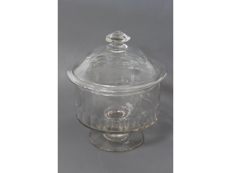 COUPE À GÂTEAUX ou GRAND DRAGEOIR avec couvercle...