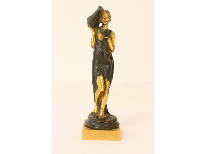 JEUNE FEMME A LA CRUCHE, bronze à patines...