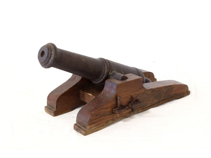 CANON DE SABORD ou de marine, modèle réduit...