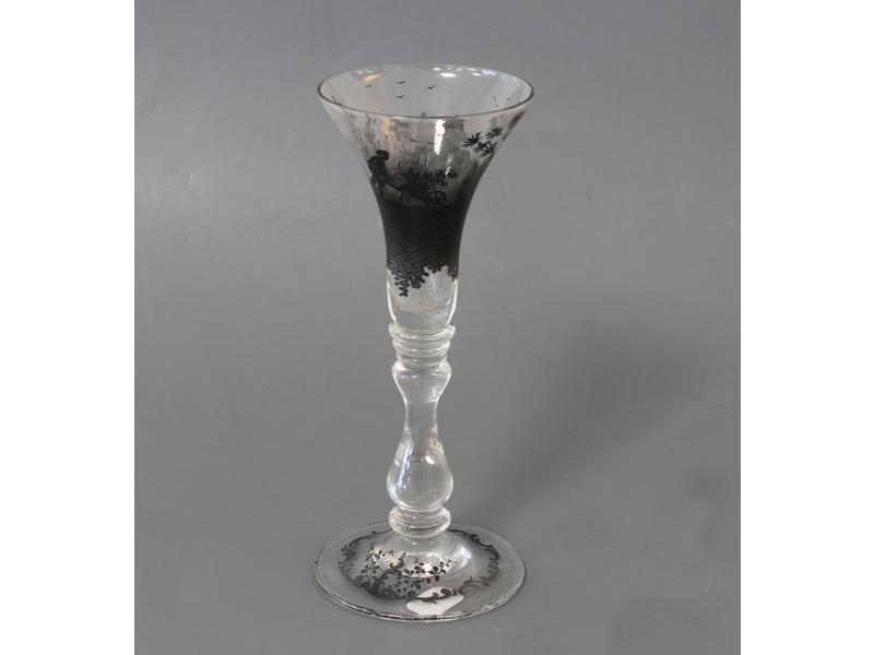 VERRE A PIED baluste peint en noir façon...