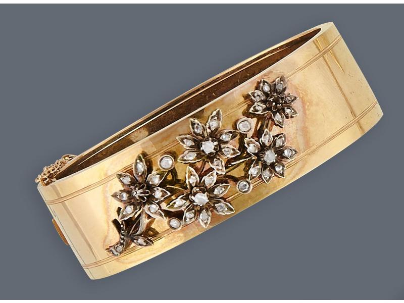BRACELET type manchette en or jaune (750)...