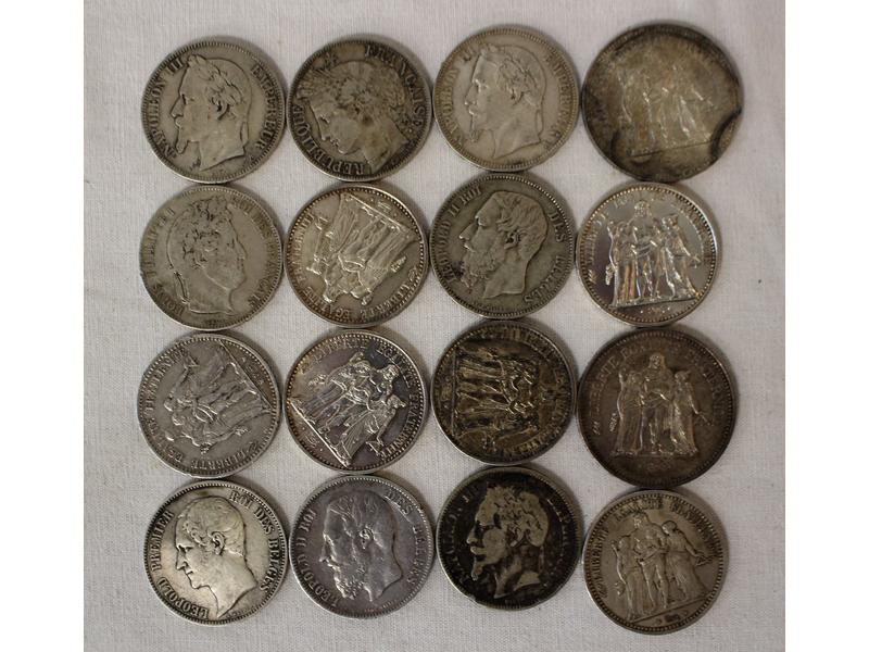 LOT DE 23 PIECES en argent comprenant: