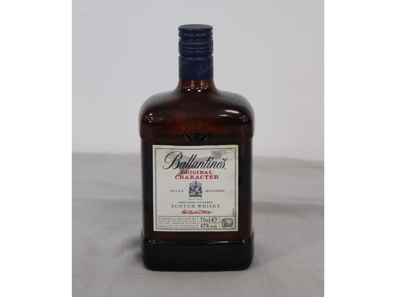 1 Blle Scotch Whisky, BALLANTINE'S" Original...