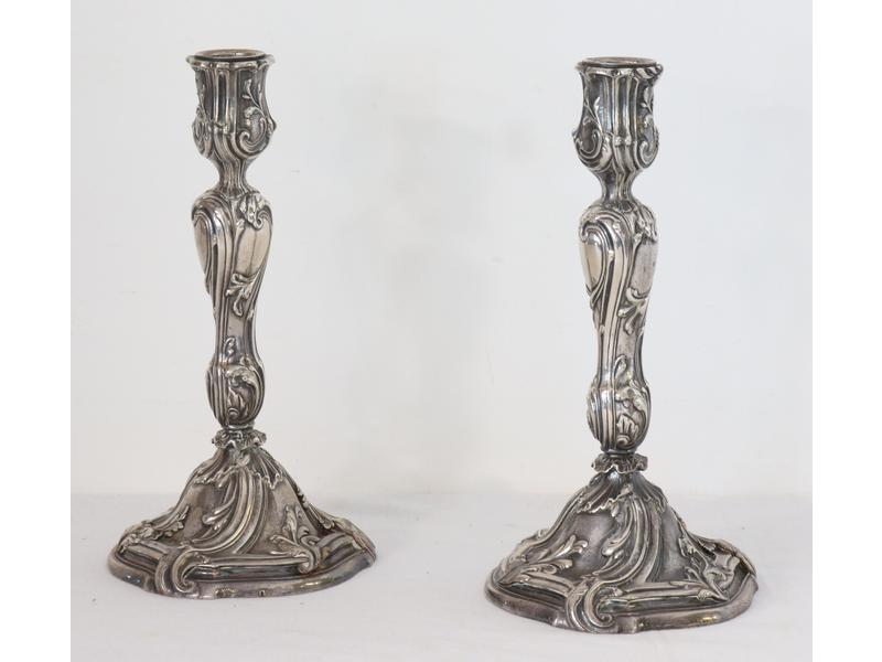 PAIRE DE FLAMBEAUX en argent de forme et...