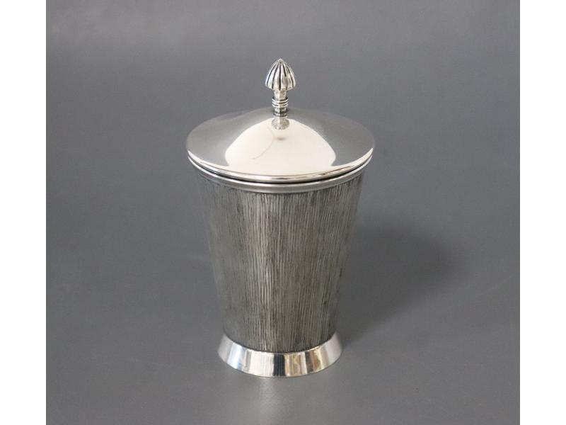 TIMBALE PORTE-CIGARETTE en argent (915) de...