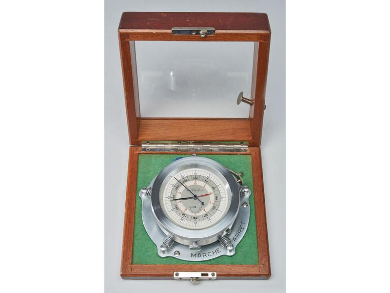 LONGINES