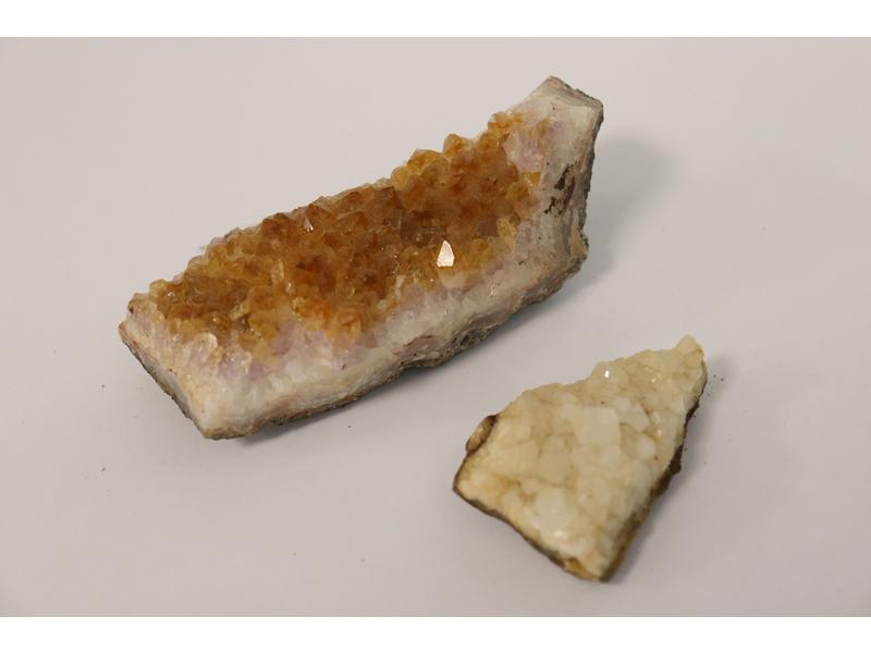 DEUX GEODES quartz, améthystes et citrin...