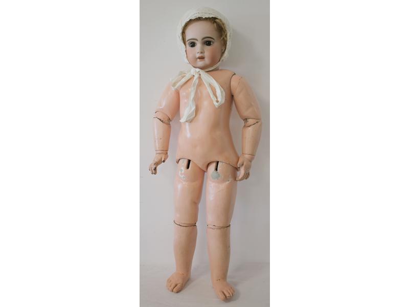 POUPEE à tête en biscuit pressé marqué "Tête...