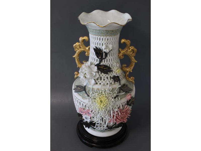 GRAND VASE trompe-l'oeil balustre en porcelaine...