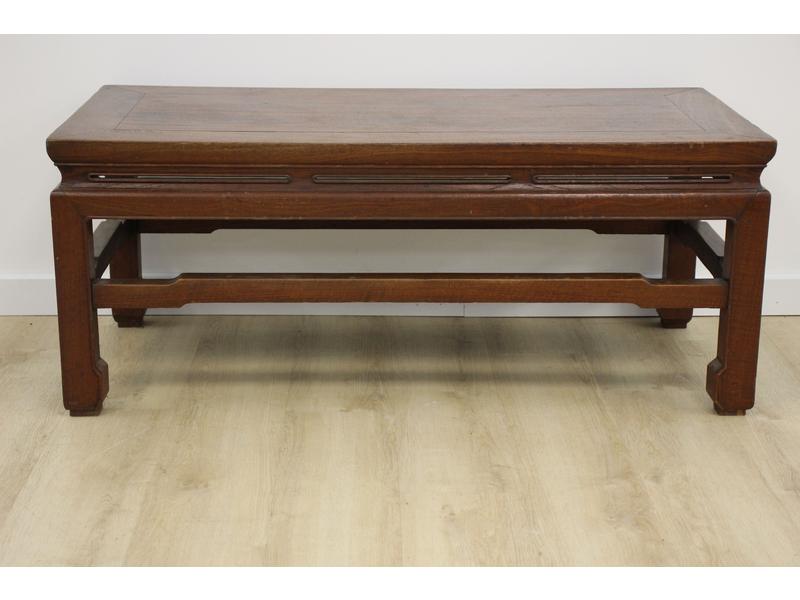 TABLE BASSE rectangulaire, vernie brun rouge...