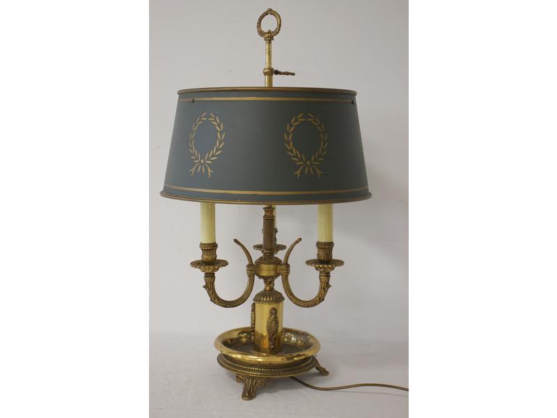 LAMPE BOUILLOTTE en bronze et laiton dorés...