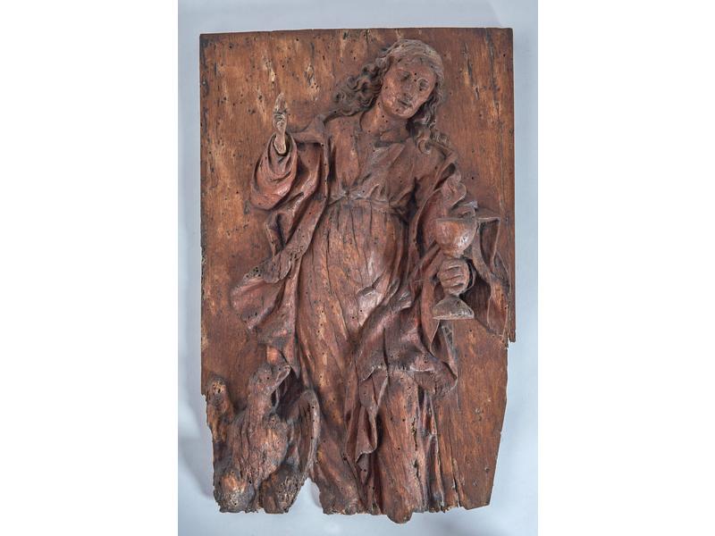 BAS-RELIEF en noyer sculpté représentant...