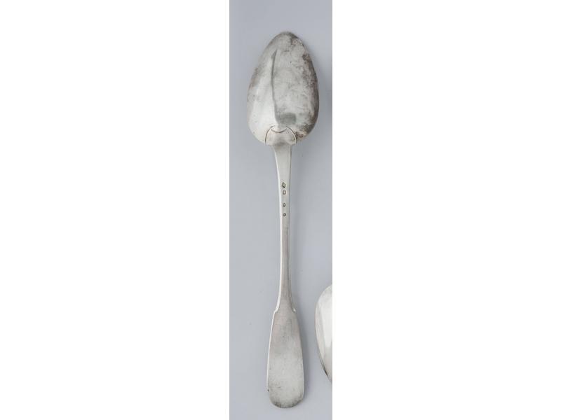 CUILLERE A RAGOUT en argent uni.