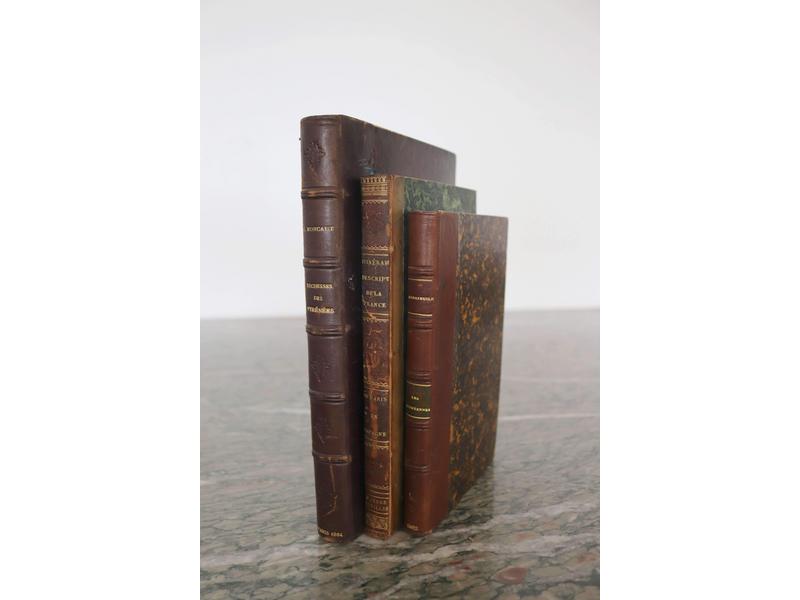 Réunion de 3 vol. in-8 reliés (états div...
