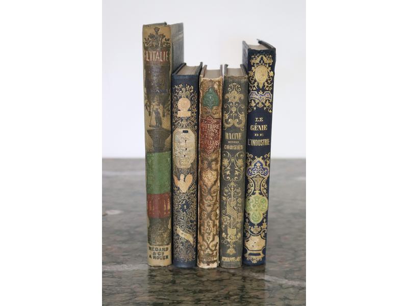 CARTONNAGES ROMANTIQUES: