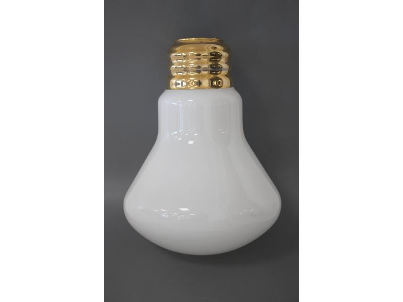 SUSPENSION en forme d'ampoule, en verre opalescent...