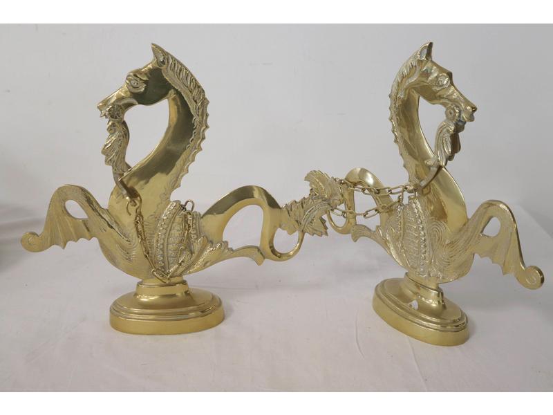PAIRE D’ORENEMENTS DE GONDOLE en bronze doré...