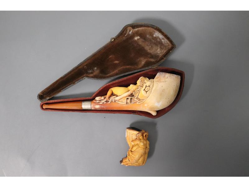 PIPE en écume représentant une femme nue...