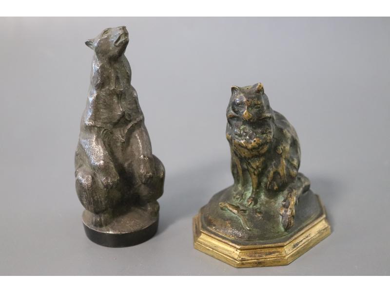 OURS et CHAT ASSIS en bronze ciselé.