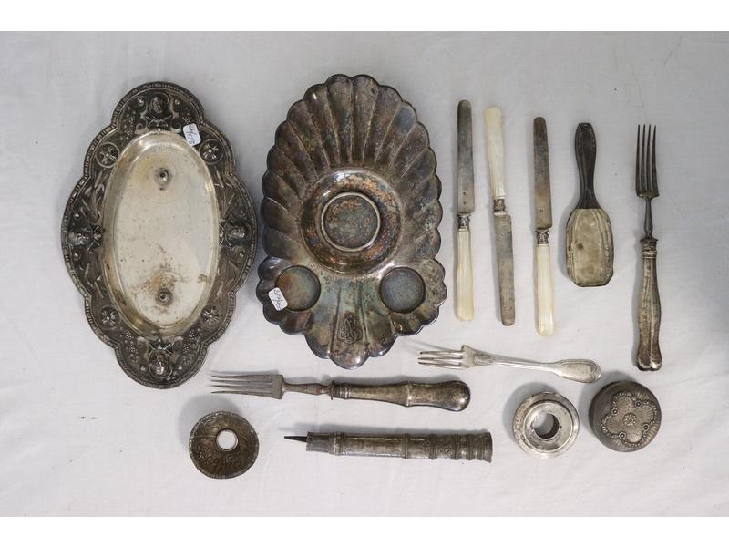 LOT en argent divers comprenant : plateau...