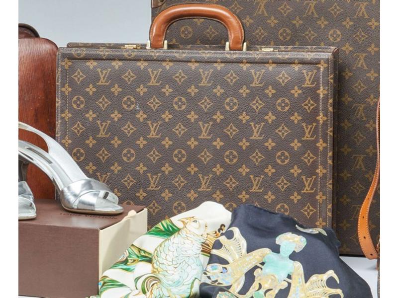 LOUIS VUITTON
