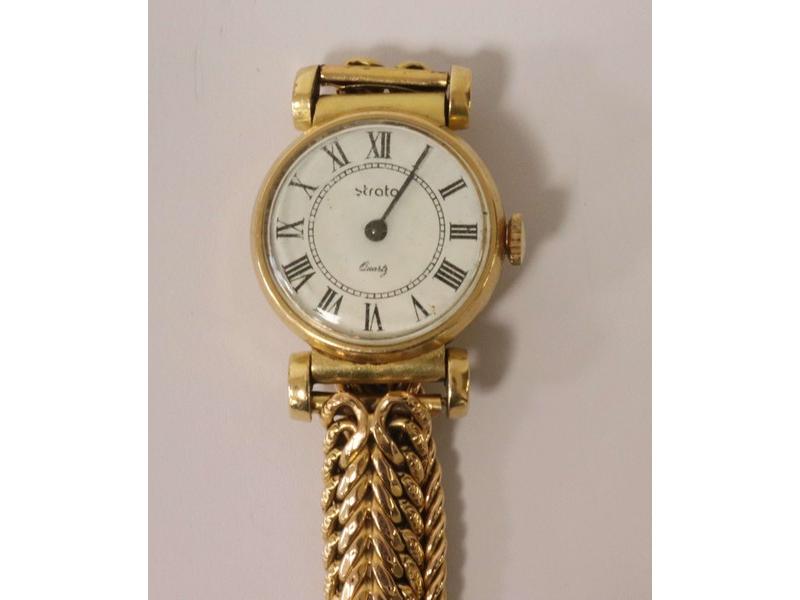 *MONTRE BRACELET DE DAME en or jaune (750...
