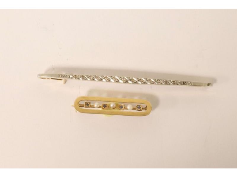 BARRETTE en or jaune et gris (750 mm), sertie...