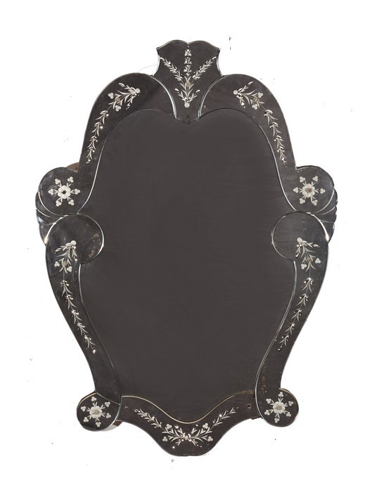 MIROIR chantourné de type Venise gravé de...