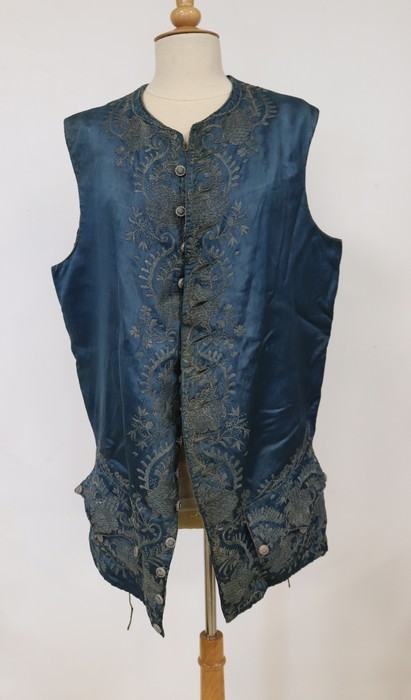 LONG GILET droit d'homme de style XVIIIe...