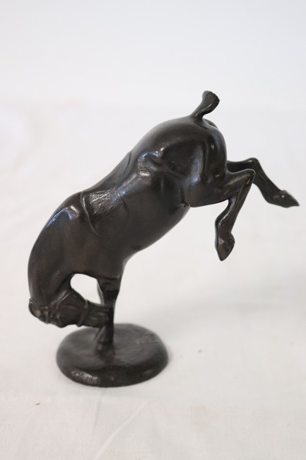 CHEVAL CABRÉ