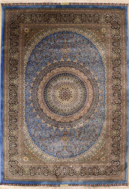 TAPIS D'ORIENT "Ispahan" en velours de laine...