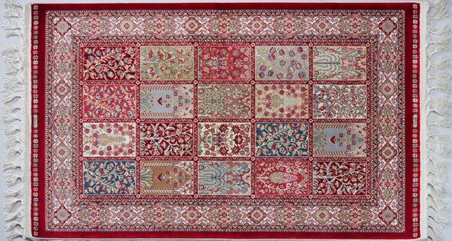 TAPIS D'ORIENT "Ispahan" en velours de laine...
