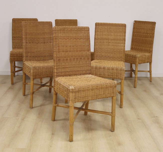LOT DE SIX CHAISES en rotin, piétement b...