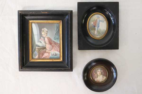 TROIS MINIATURES sur ivoire: