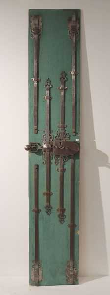 SERRURE et PENTURE en fer forgé pour armoire...