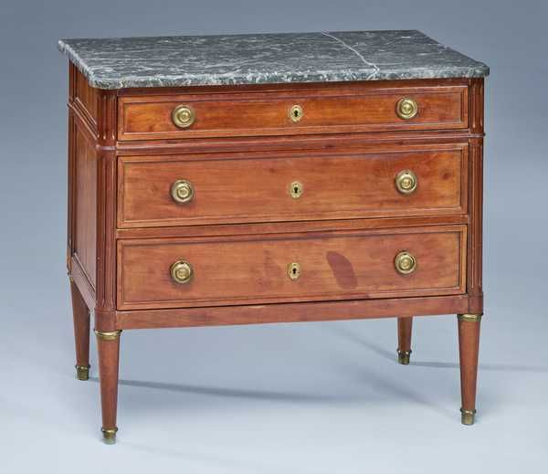 PETITE COMMODE rectangulaire en acajou et...