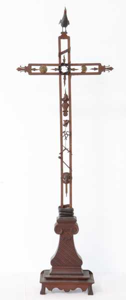 CROIX DE MARINIER formant ex-voto en bois...
