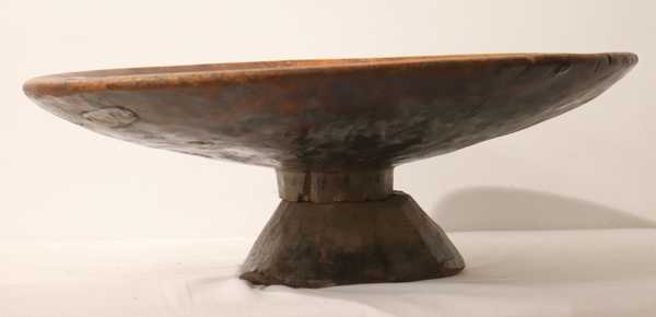 TABOURET en bois patiné avec pièce de raccord...