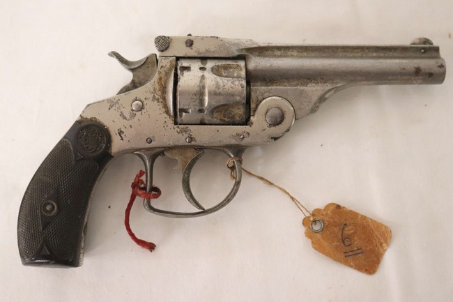 REVOLVER type Smith & Wesson DA.