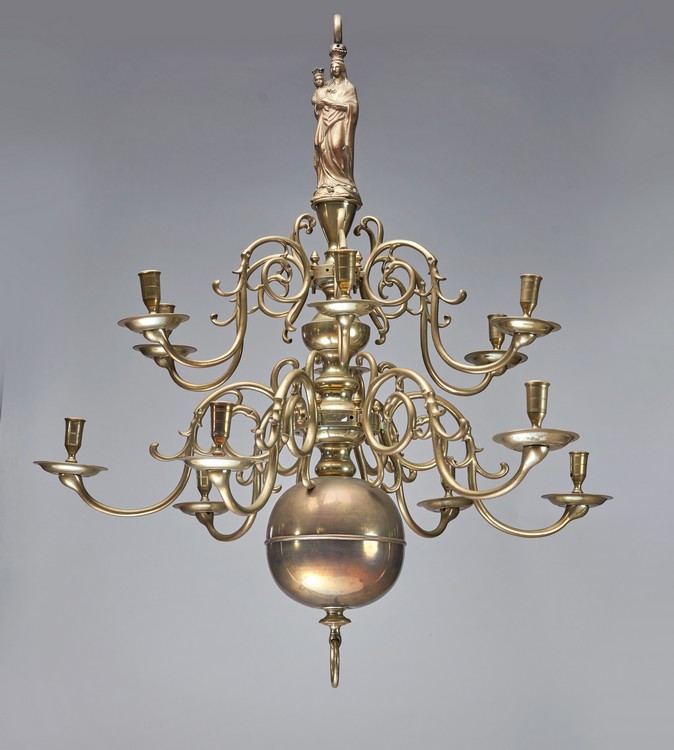 LUSTRE de style Hollandais en bronze et laiton...