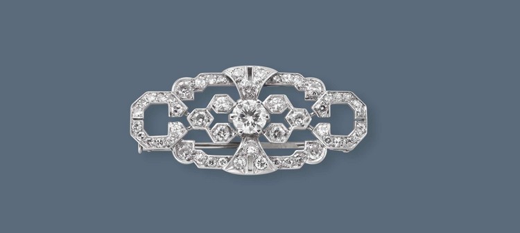 BROCHE oblongue en or gris (750) et platine,...