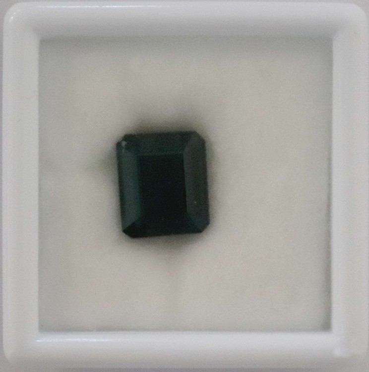 TOURMALINE sur papier, variété indicolite,...