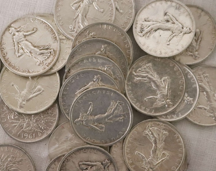 LOT de 227 pièces de 5 F Semeuse en argent,...