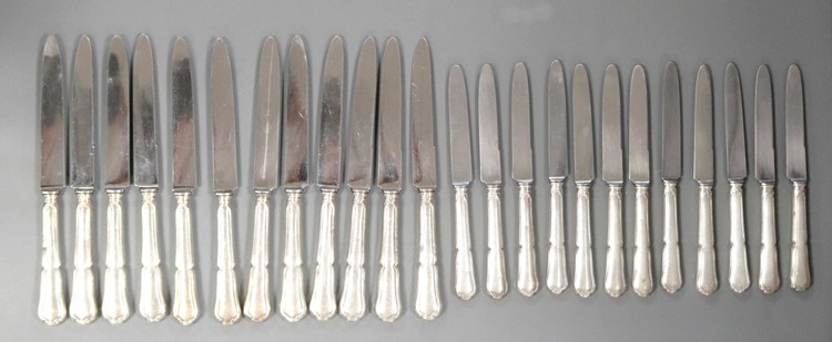MÉNAGERE DE COUTEAUX en métal argenté modèle...