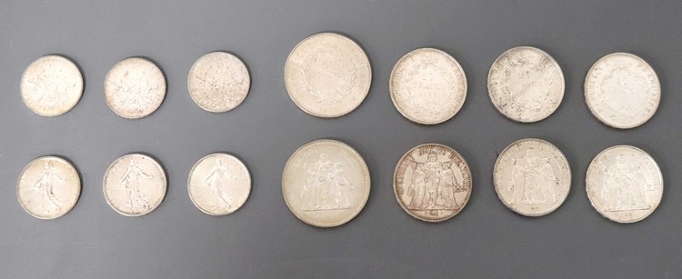 LOT DE PIECES EN ARGENT comprenant :